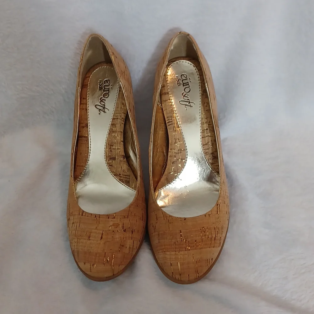 Euro Soft Sofft Cork & Gold Anabelle Heels Pumps Size 6.5 M - Picture 2 of 6